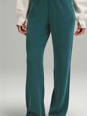 Lululemon Softstreme HR Pants in Storm Teal Size 10